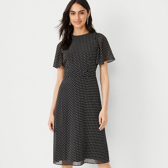 Ann Taylor 00P Petite Black Floral Flutter Sleeve A-Line Flare Dress - Picture 4 of 4